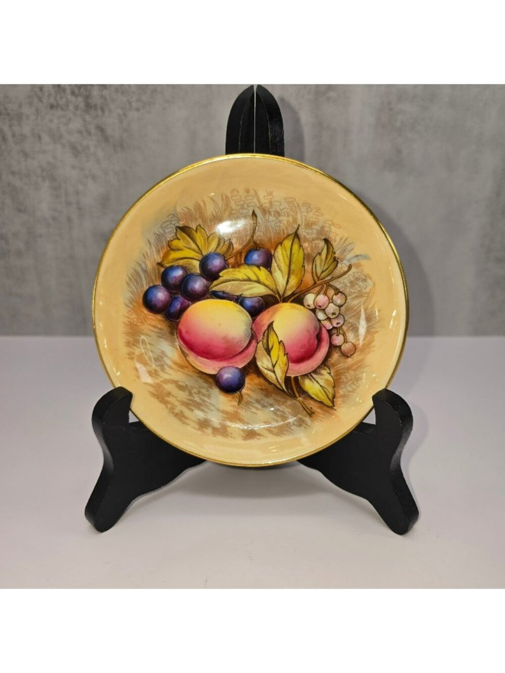 Aynsley Fine Bone China Fruit Design Plate Vintage Collectible England VL5113